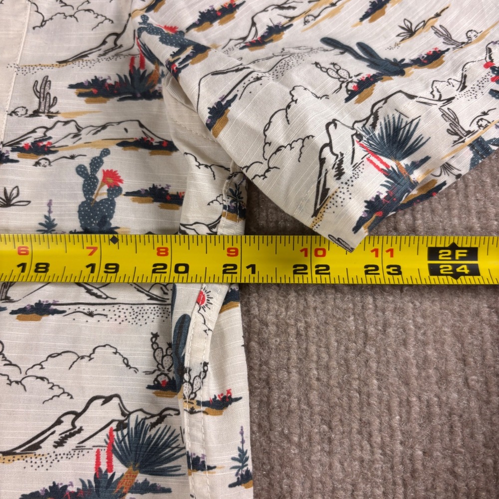 Johnnie-O Ezekial White AOP Cactus Desert Print Button Down Men Size Medium EUC - Picture 6 of 7